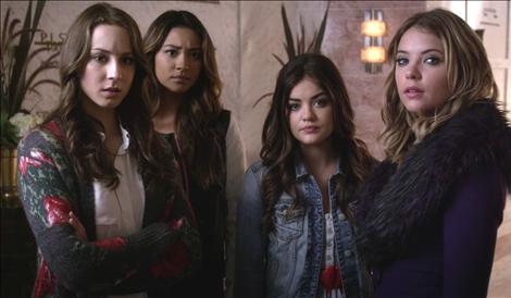 Pretty Little Liars [Ep. 414] Who's In The Box?